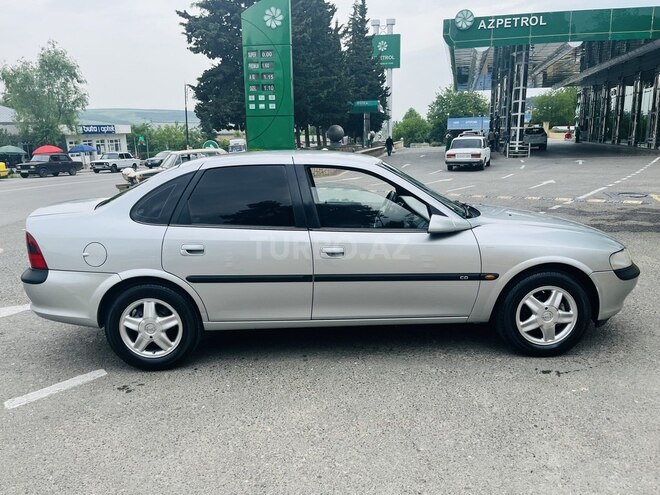 Opel Vectra-2