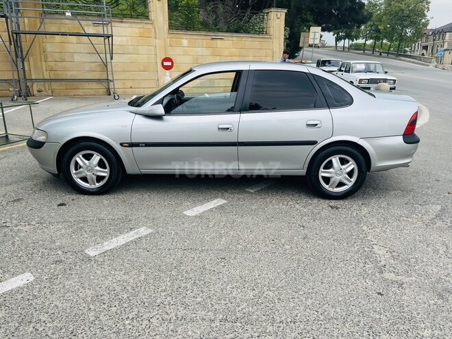 Opel Vectra-3
