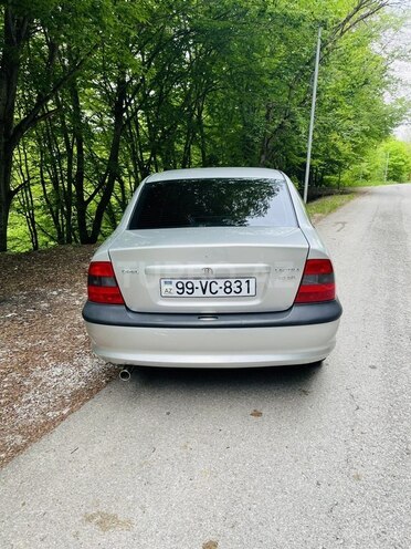 Opel Vectra-6