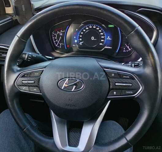 Hyundai Santa Fe-8