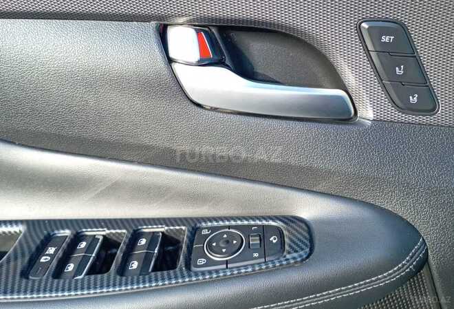 Hyundai Santa Fe-15