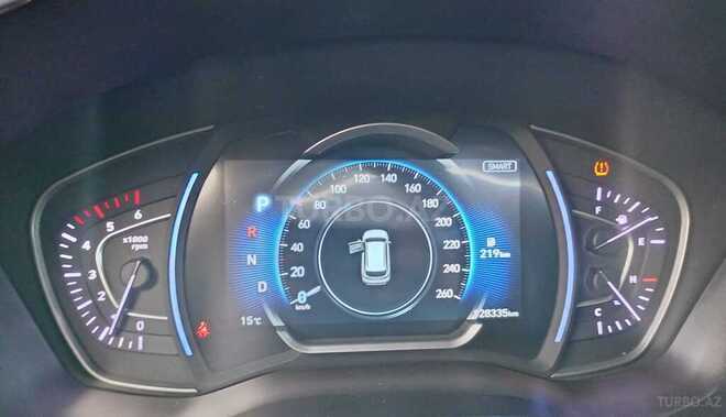 Hyundai Santa Fe-13