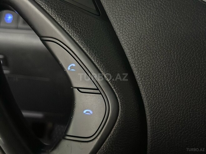 Hyundai Sonata-29