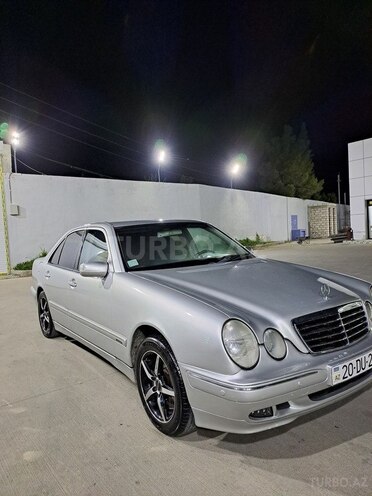 Mercedes E 240-5