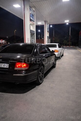 Hyundai Sonata-6