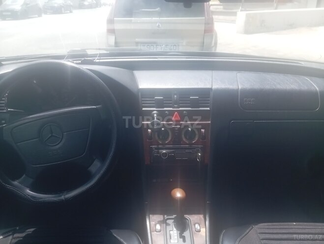 Mercedes C 180-3