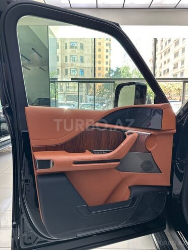 BYD Yangwang U8-17