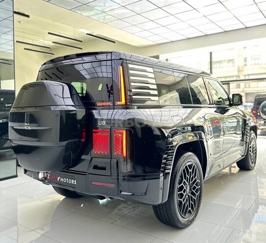 BYD Yangwang U8-7