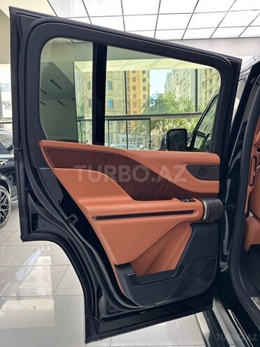 BYD Yangwang U8-13