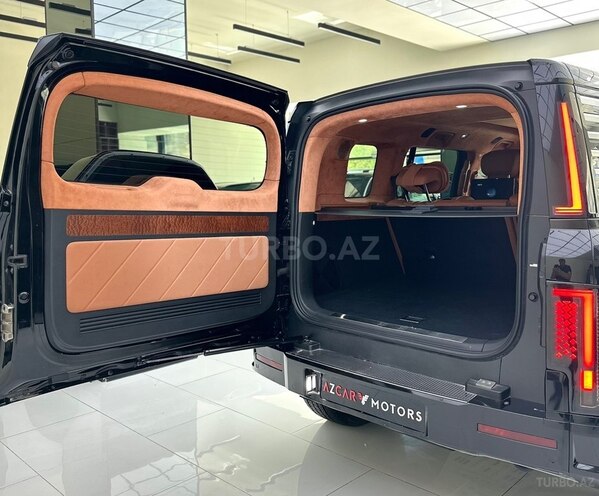 BYD Yangwang U8-9