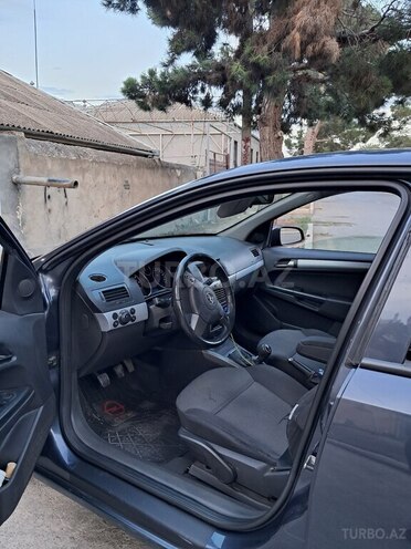 Opel Astra-11