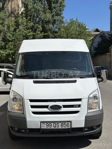 Ford Transit-1