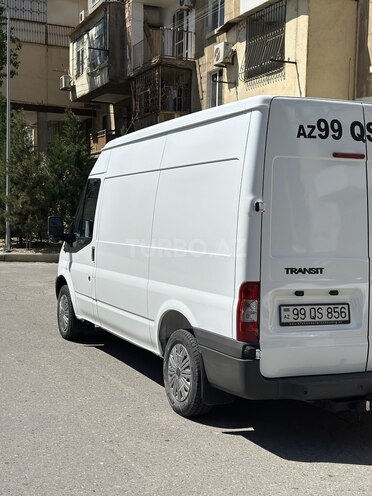 Ford Transit-7