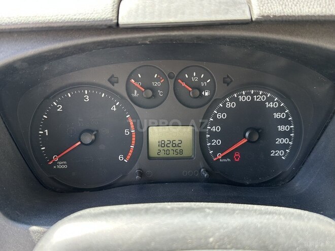 Ford Transit-14