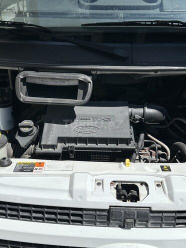 Ford Transit-17