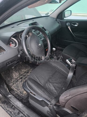 Renault Megane-7