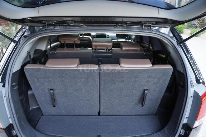 Kia Sorento-12