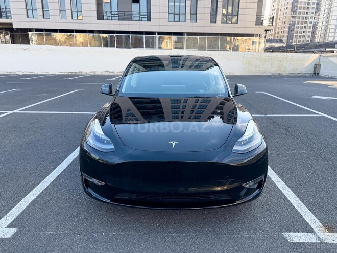 Tesla Model Y-2