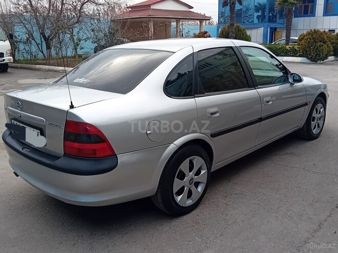 Opel Vectra-2