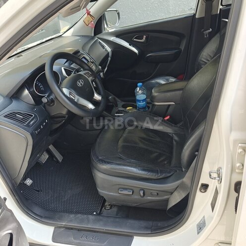 Hyundai ix35-7