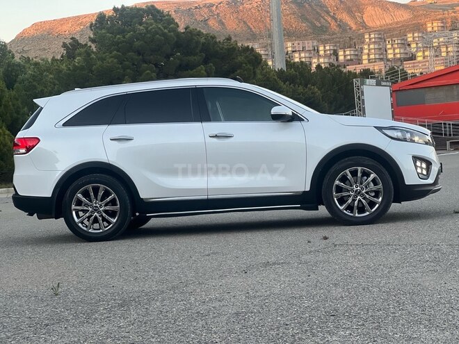 Kia Sorento-8