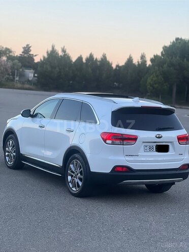 Kia Sorento-10