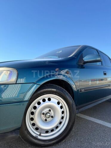 Opel Astra-11