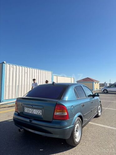 Opel Astra-2