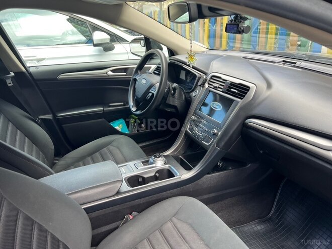 Ford Fusion (North America)-15