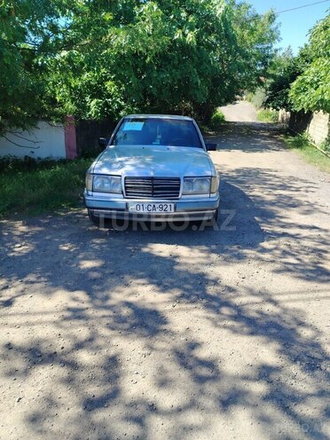 Mercedes 300 D-1