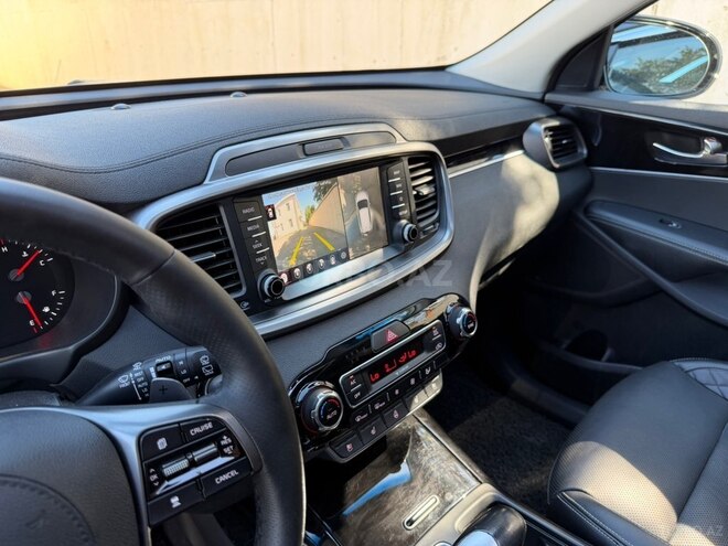 Kia Sorento-11