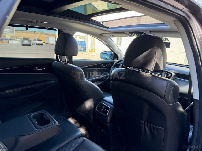 Kia Sorento-19