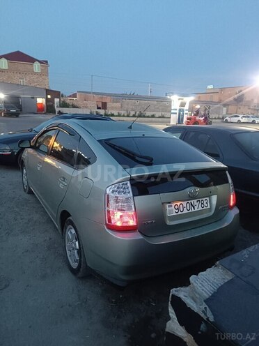 Toyota Prius-3