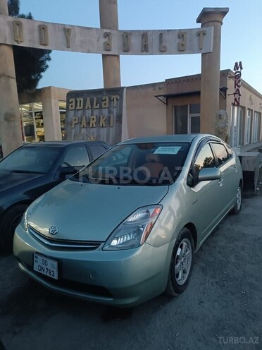 Toyota Prius-1