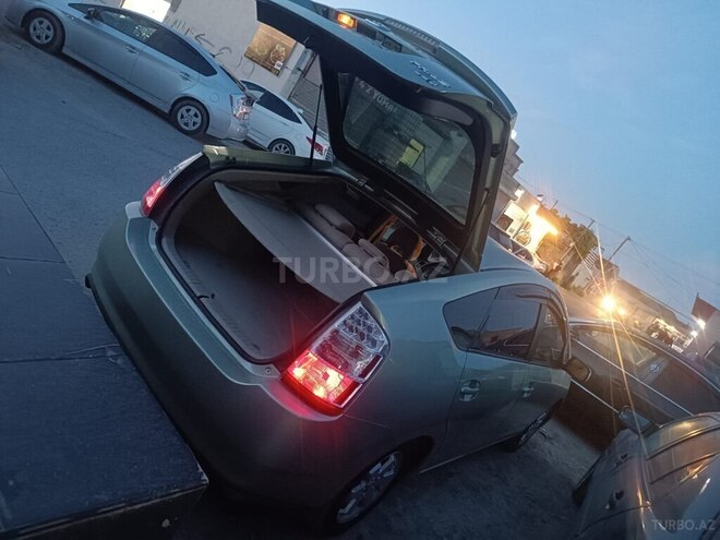 Toyota Prius-6