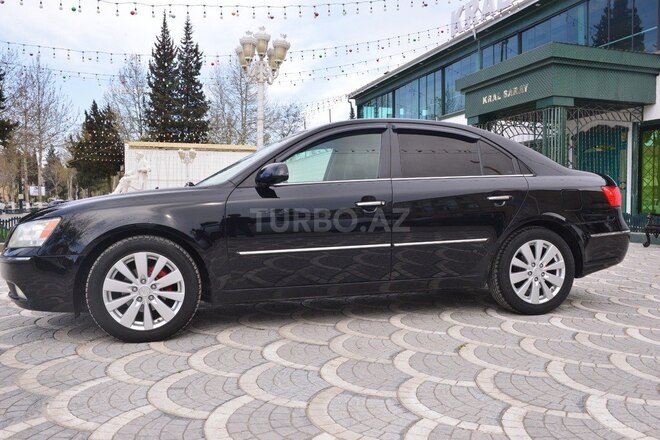 Hyundai Sonata-5