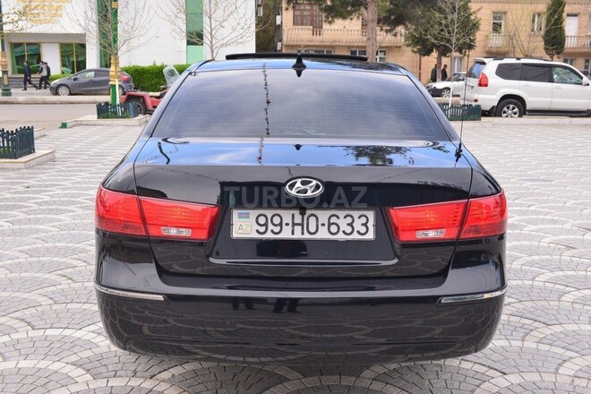 Hyundai Sonata-2