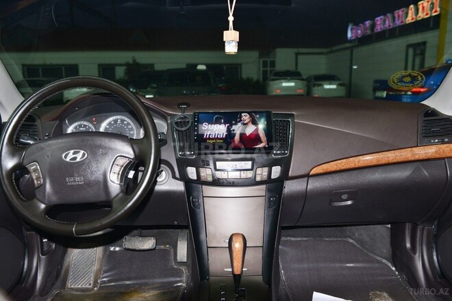 Hyundai Sonata-6