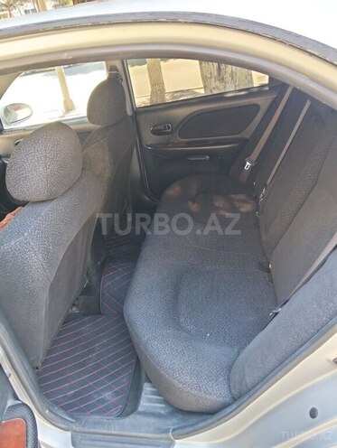 Hyundai Sonata-12
