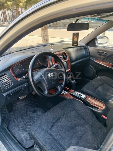 Hyundai Sonata-13