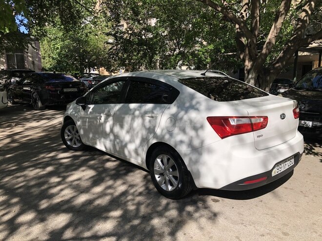 Kia Rio-4