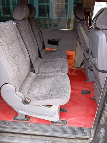 Mercedes Vito 110 D -5