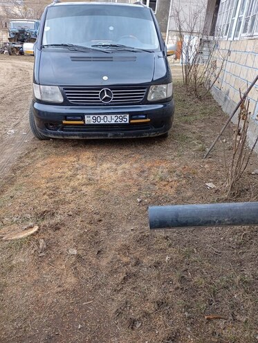 Mercedes Vito 110 D -1