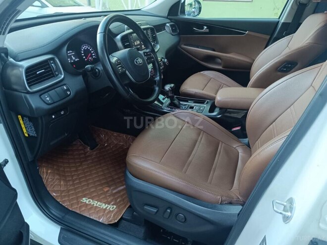 Kia Sorento-9