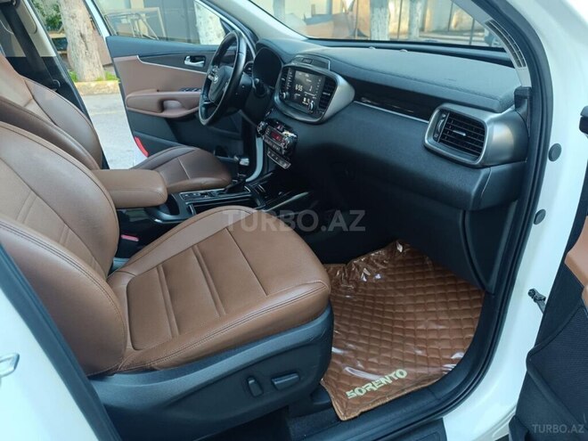 Kia Sorento-10
