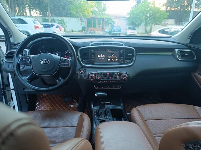 Kia Sorento-14