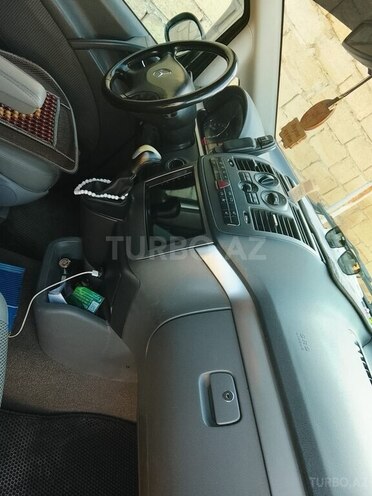 Mercedes Viano-6
