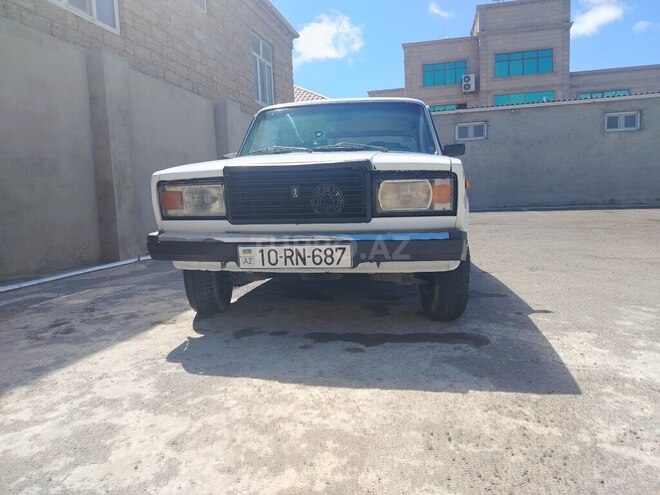 LADA (VAZ) 2107-1