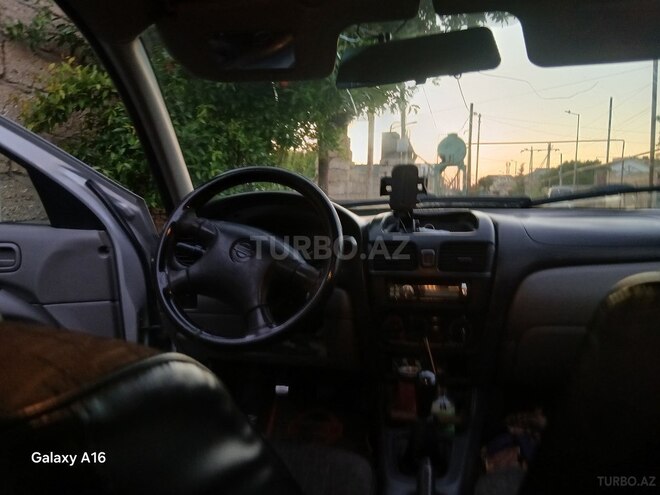 Nissan Sunny-3