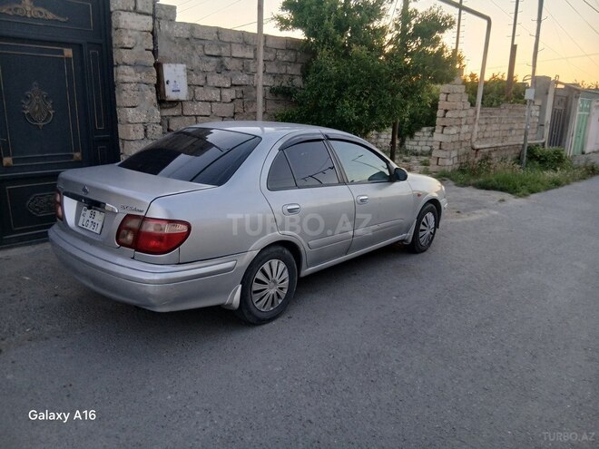 Nissan Sunny-5